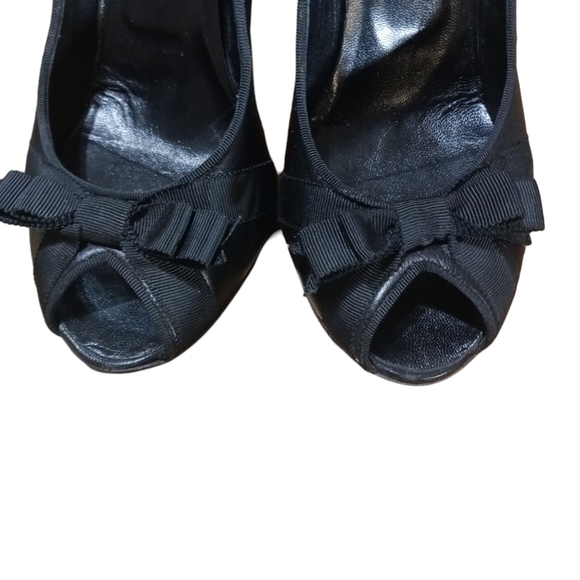 Marc Jacobs Peep Toe Black Leather Ribbon Bow Heels size 9 - Picture 4 of 11